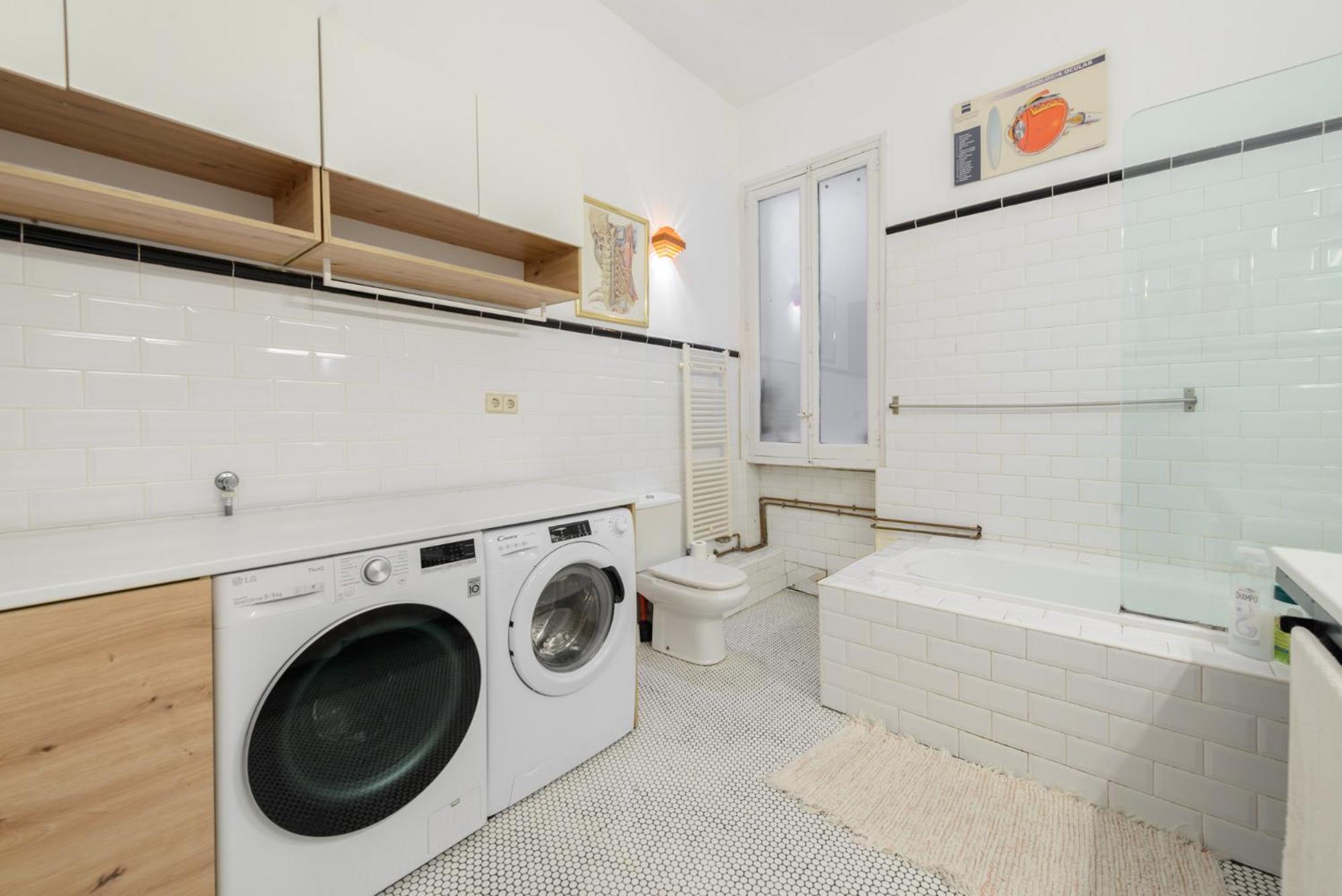 Gran Via-Sol Spacious Apartment 3 Bedrooms & 2 Wcs Madrid Exterior photo