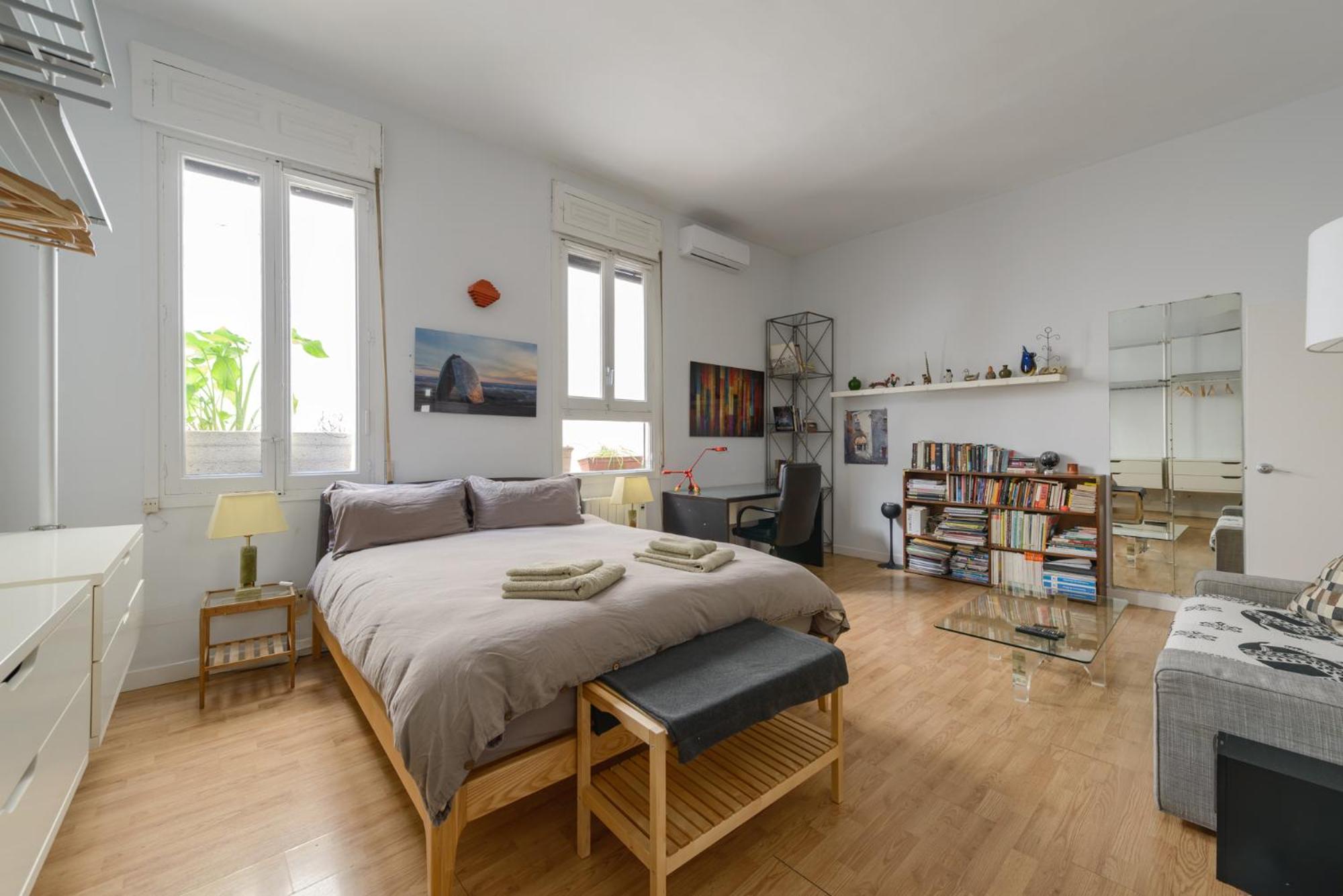 Gran Via-Sol Spacious Apartment 3 Bedrooms & 2 Wcs Madrid Exterior photo