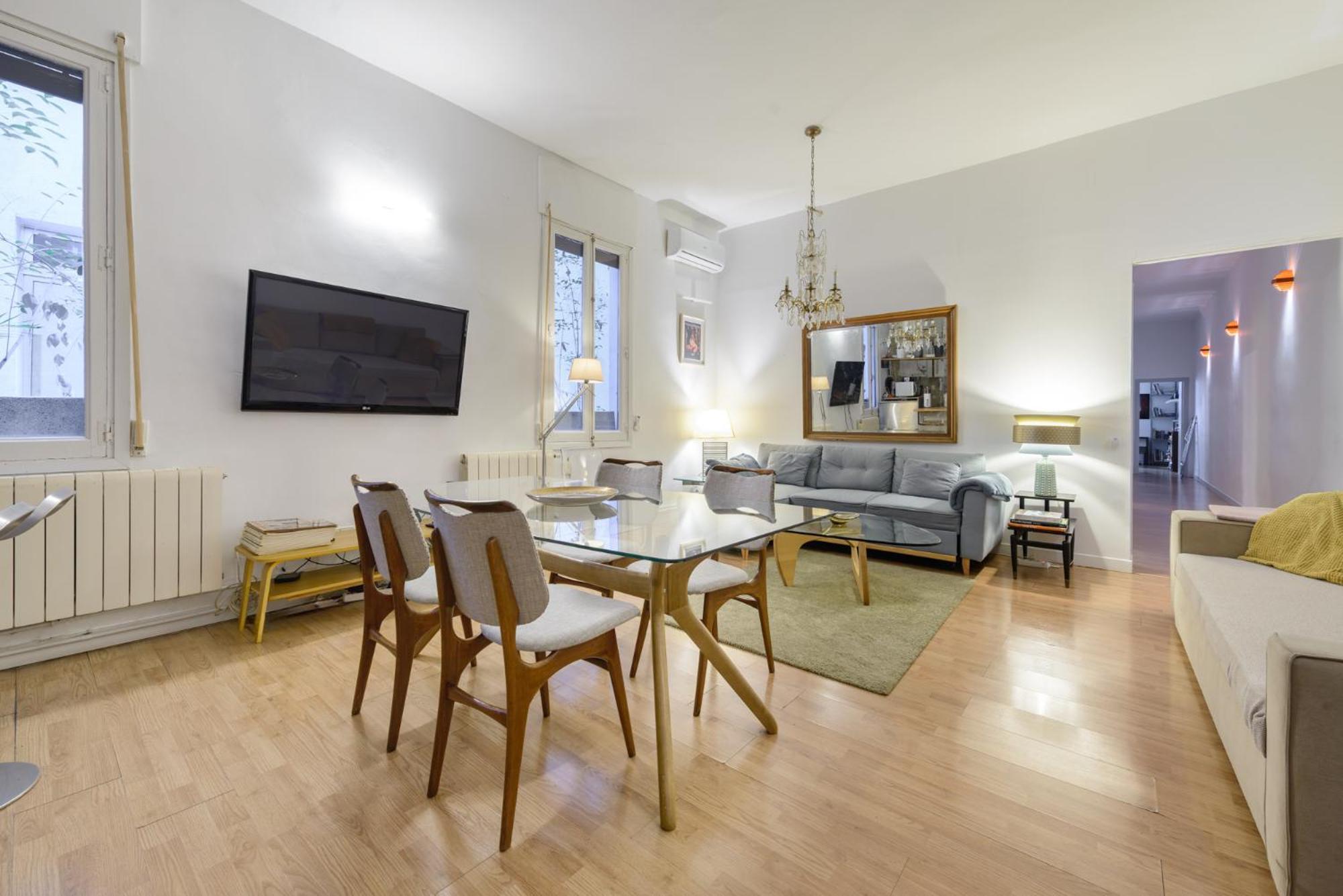 Gran Via-Sol Spacious Apartment 3 Bedrooms & 2 Wcs Madrid Exterior photo